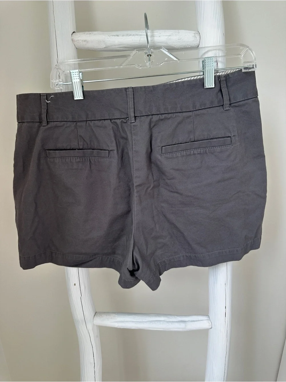 LOFT The Riviera 4” Charcoal Gray Cotton Shorts Size 12